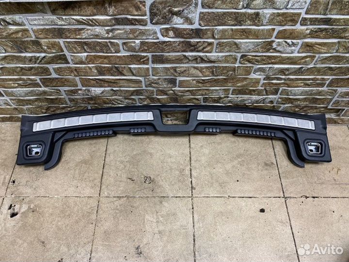 Накладка замка багажника Volvo Xc90 2 2.0 dizel