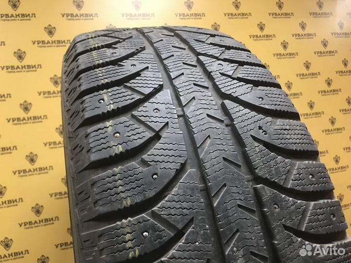 Bridgestone Ice Cruiser 7000 275/65 R17 119T