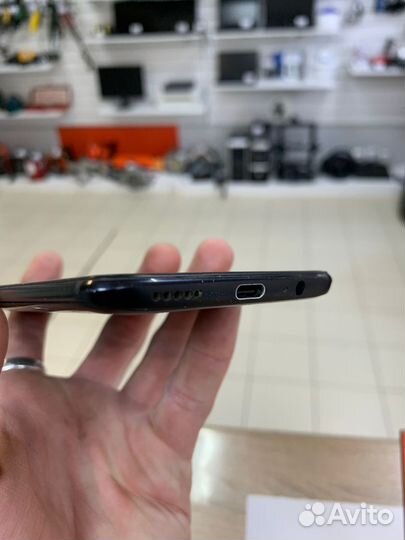 OnePlus 6, 8/128 ГБ