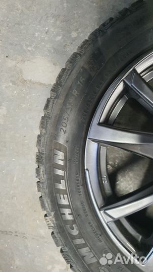 Michelin X-Ice North 4 205/55 R16 94T