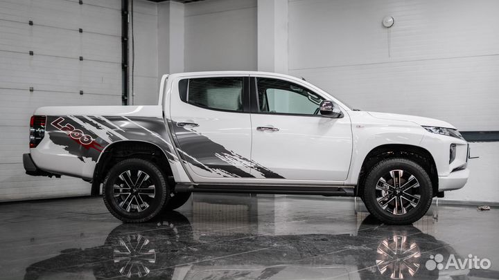 Mitsubishi L200 2.4 AT, 2023, 100 км