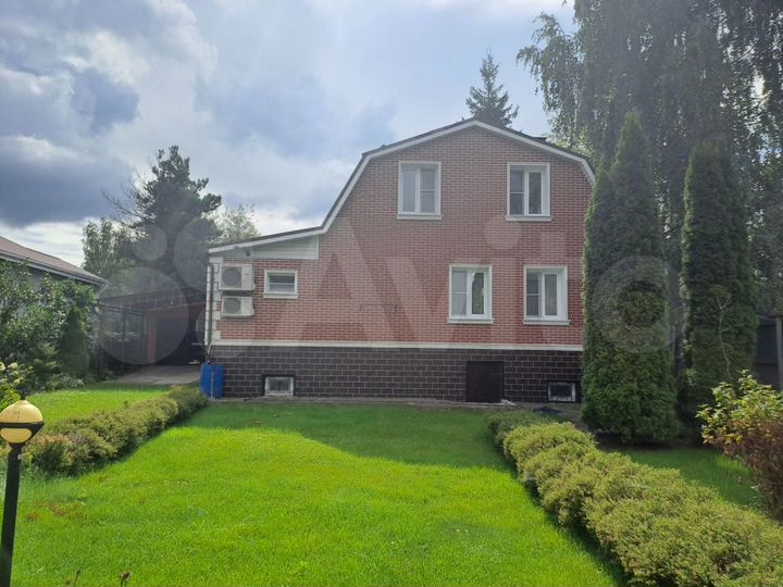 Дом 235 м² на участке 7,8 сот.