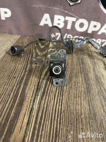 Камера заднего вида Kia quoris 3.8