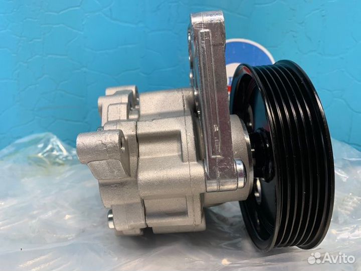 Насос гидроусилителя Мерседес Е250 (новый)