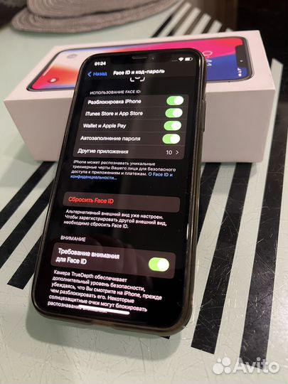 iPhone X, 64 ГБ