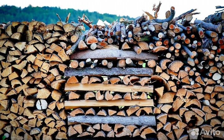 Дрова рядом