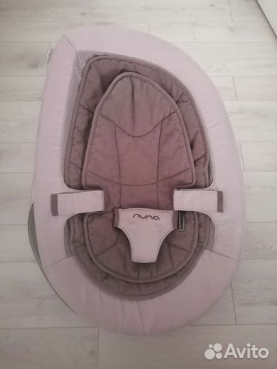 Шезлонг nuna leaf