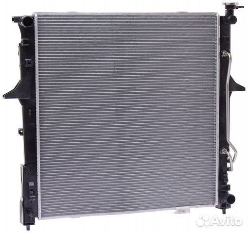 Радиатор охлаждения Kia Mohave