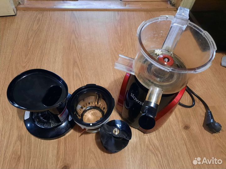 Соковыжималка шнековая Tribest