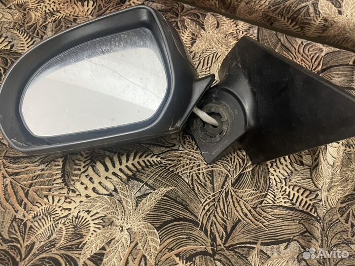 Левое боковое стекло на kia rio 2016 года