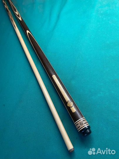 Кий Сергея Чуxнo цветок Венгe