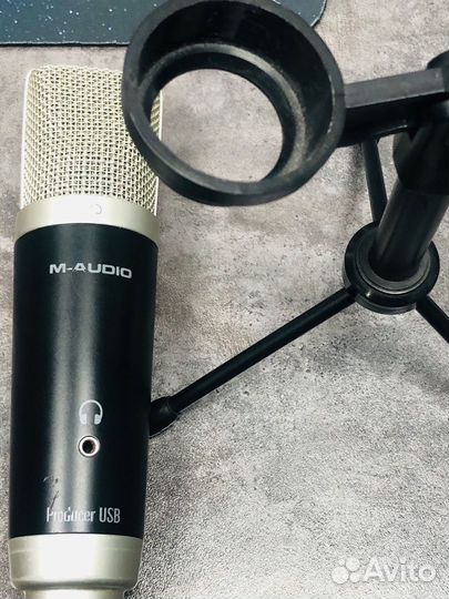 Студийный микрофон m-audio vocal studio. S