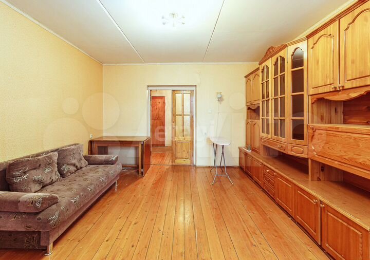 3-к. квартира, 90 м², 1/6 эт.