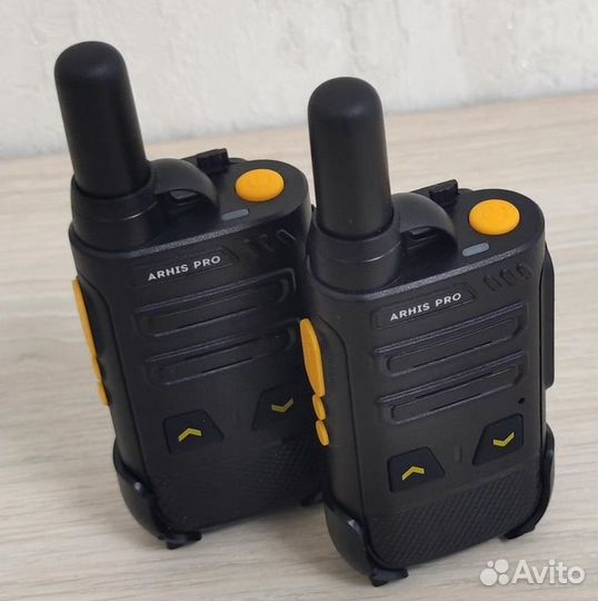 Рация с наушником, радиостанция с гарнитурой