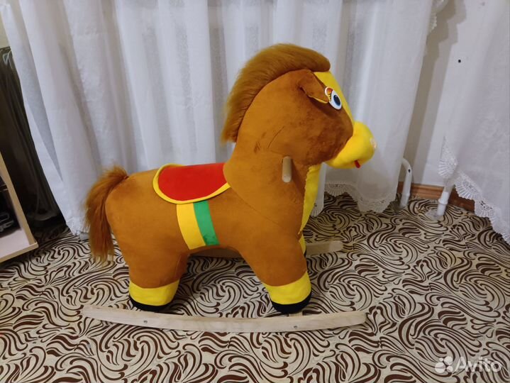 Качалка лошадь