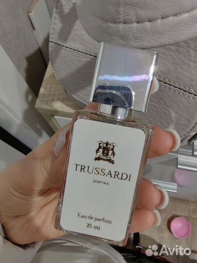 Trussardi парфюм