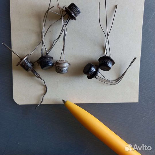 Радиолампы и транзисторы СССР