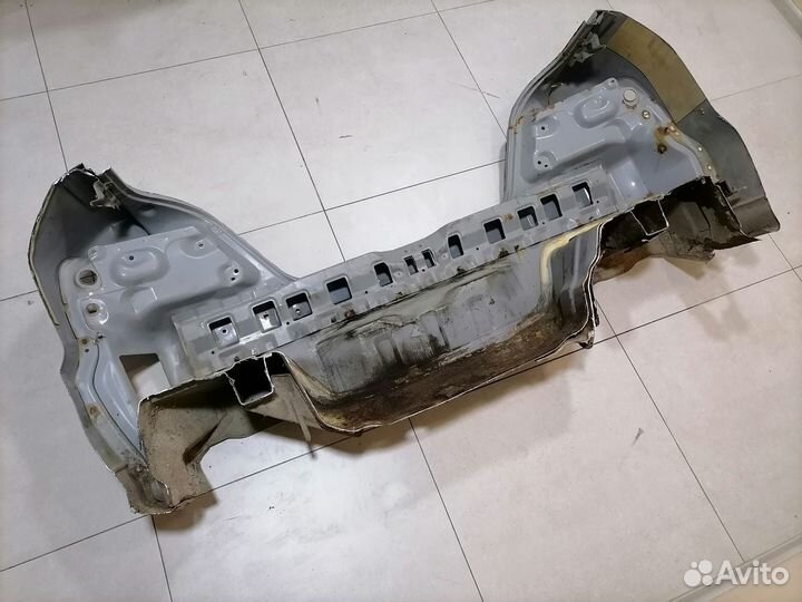 Панель кузовная задняя Mitsubishi Galant 1997-2003