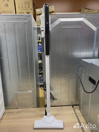 Пылесос вертикальный Rombica MyClean Era