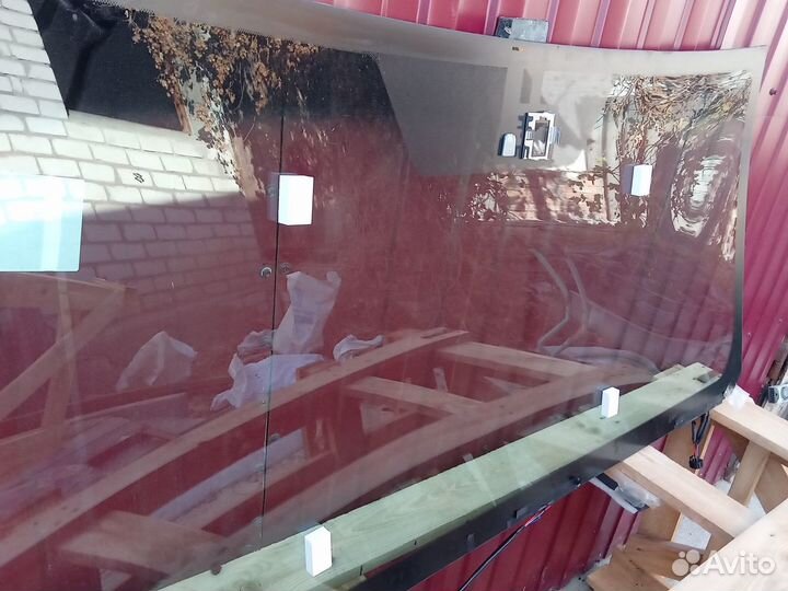 Стекло лобовое Лексус 570