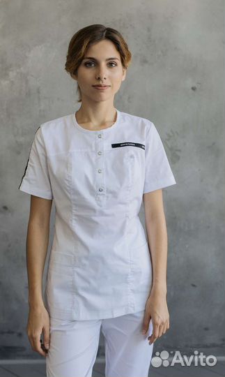 Медицинский костюм новый