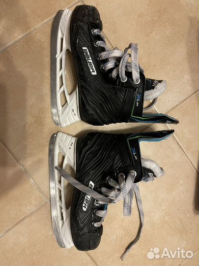 Коньки хоккейные