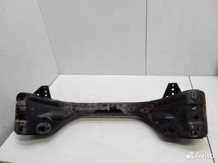 Балка подмоторная Toyota Mark 2 X110 2.0 1G-FE