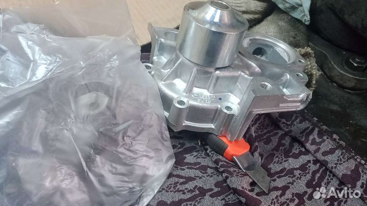 Водяной насос (помпа) Субару
