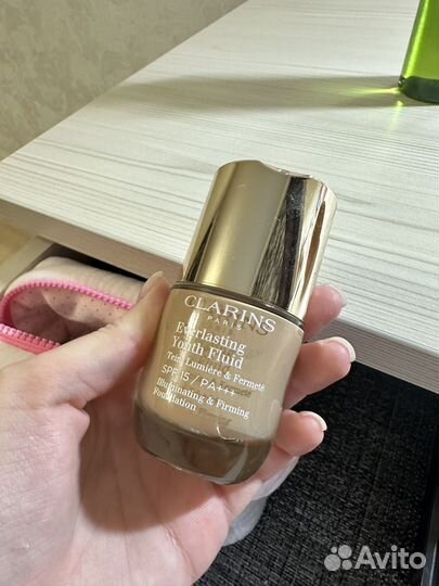 Тональный крем clarins