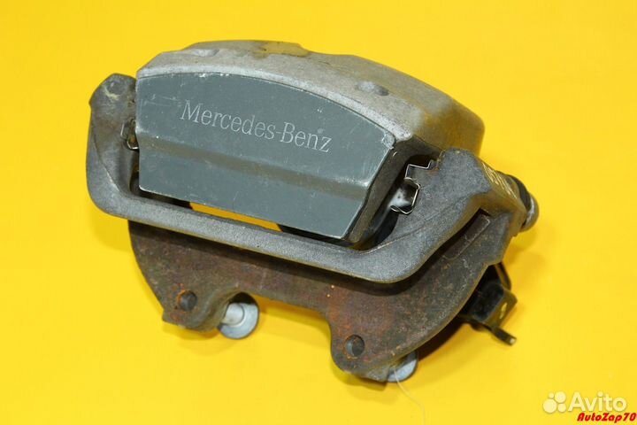 S500 W222 Суппорт задний правый