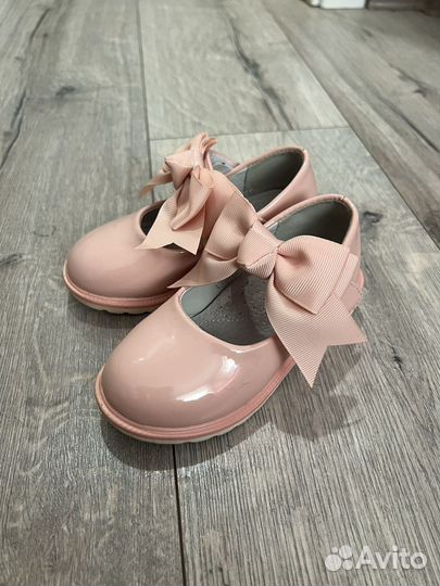 Туфли для девочки 24 размер