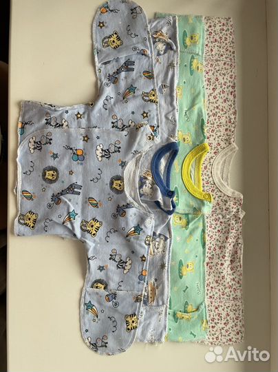 Распашонки и чепчики