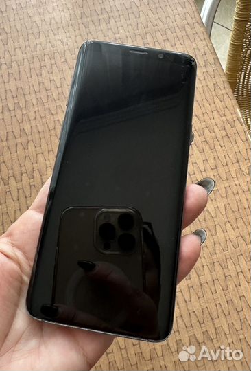 Телефон Samsung galaxy s9