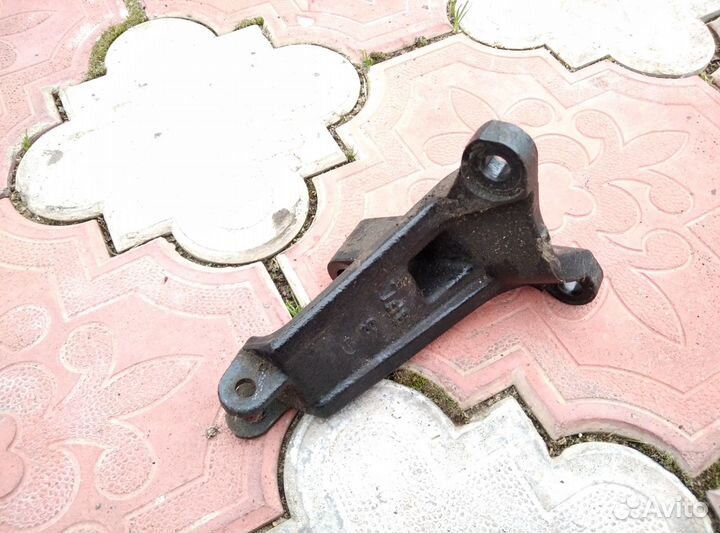 Кронштейн левый suzuki vl400 vl 400 vl800 vl 800