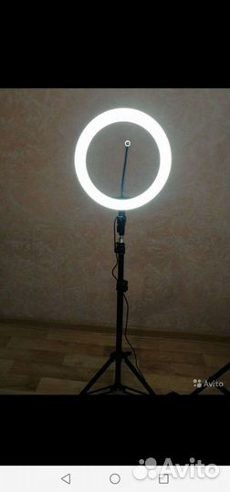 Кольцевая лампа 26 +штатив +тринога