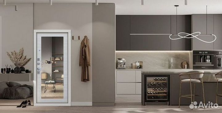 Входная дверь