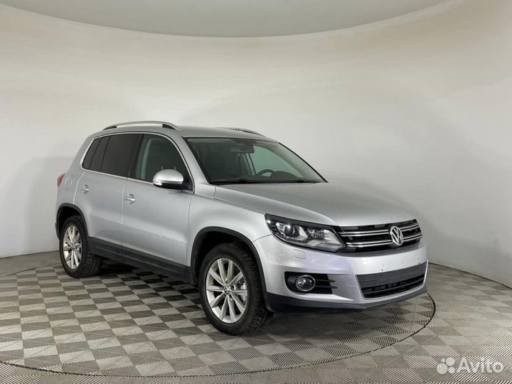 Volkswagen Tiguan 2.0 AT, 2012, 126 958 км