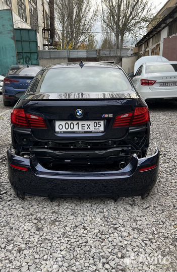 Задний Бампер на BMWm5 F10