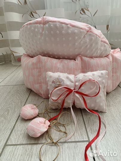 Лежанка для животных новая, 50 см