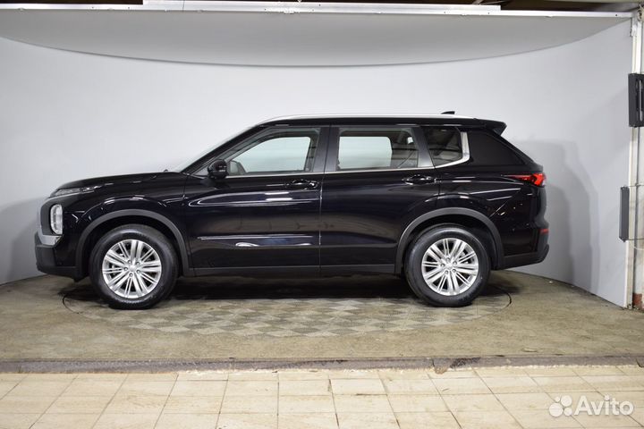Mitsubishi Outlander 2.5 CVT, 2022