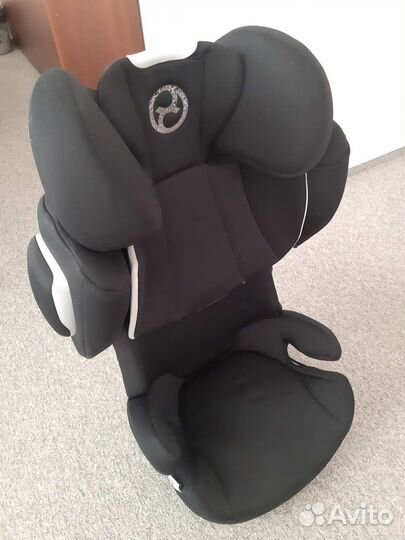 Автокресло черное Cybex solution 2q-fix