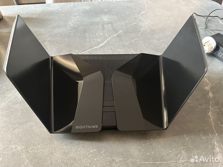 Роутер Netgear raxe500