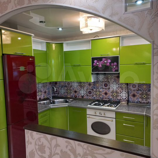 3-к. квартира, 61 м², 1/2 эт.