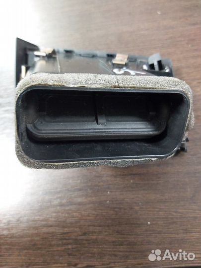 Дефлектор воздушный Bmw X3 2.0D E83 N47 2009