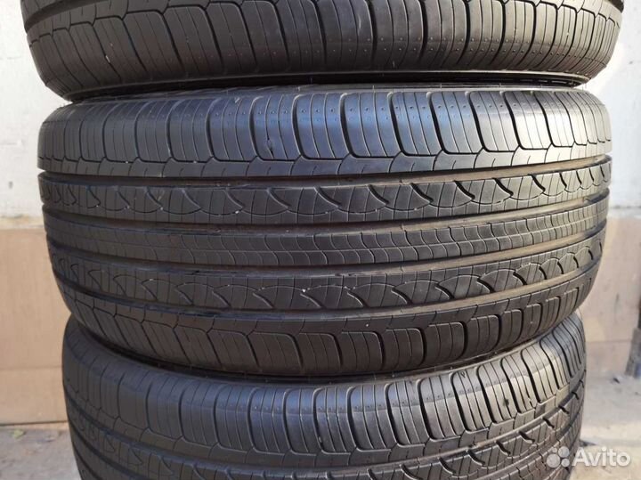 Nexen N'Priz AH8 215/55 R17 94V
