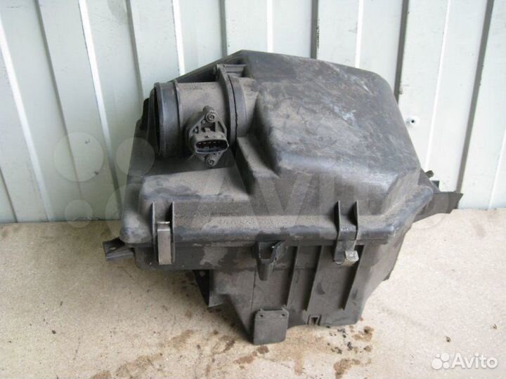 Корпус воздушного фильтра Volvo XC90 2.4 TD