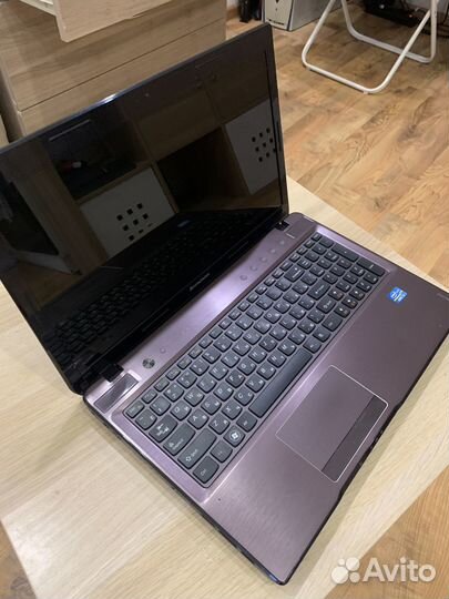 Ноутбук Lenovo IdeaPad Z570