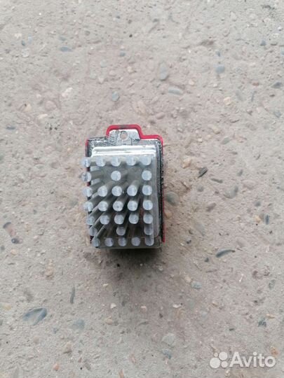 Резистор печки Шкода Октавия Тур