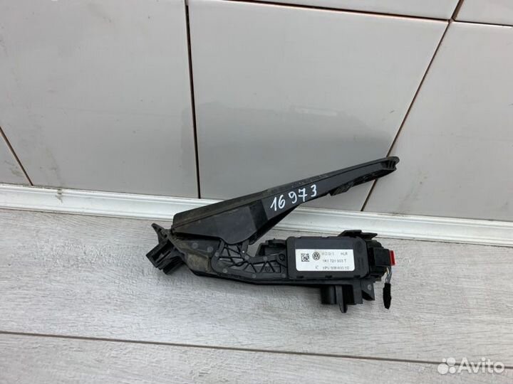 Педаль газа Volkswagen Golf хэтчбек cayb 2010