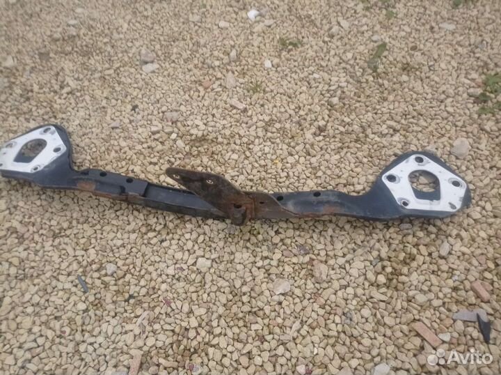 Усилитель буксировочного крюка